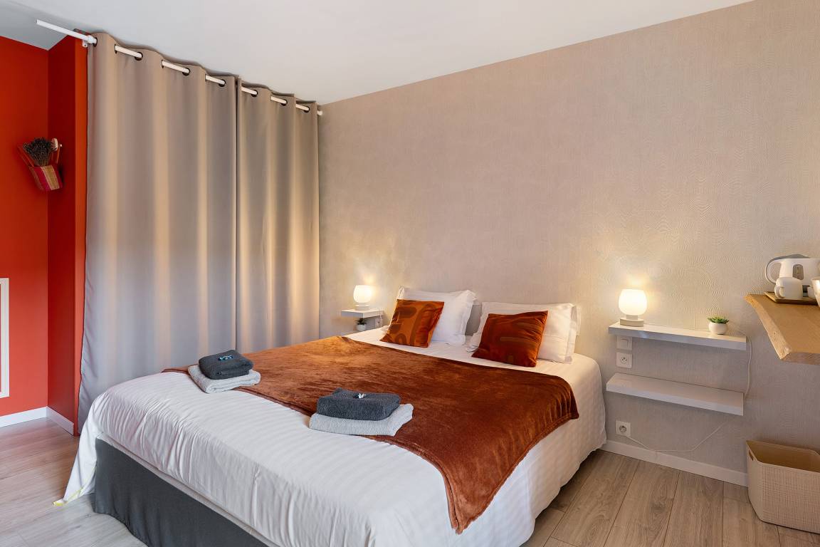 16 M² Chambre D'hôtes ∙ 1 Chambre ∙ 3 Personnes - La Salvetat-sur-Agout