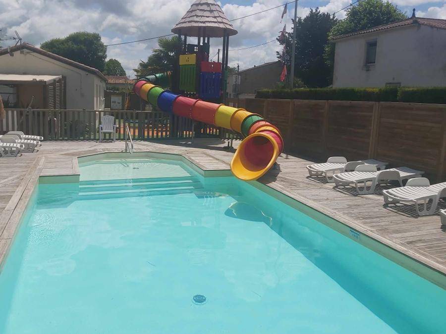 27 M² Mobil-home ∙ 2 Chambres ∙ 4 Personnes - Charente-Maritime