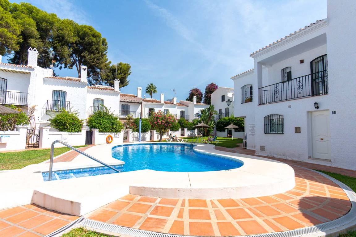 90 M² Villa ∙ 2 Habitaciones ∙ 4 Huéspedes - Nerja
