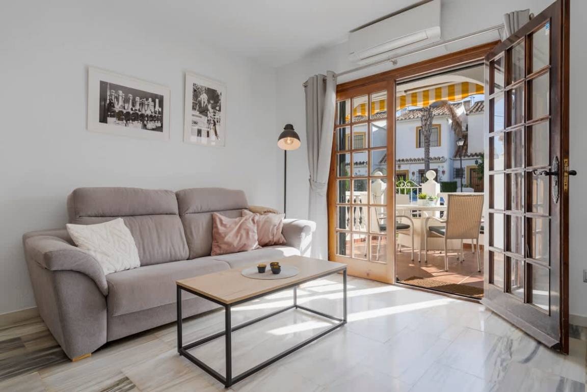 75 M² House ∙ 2 Bedrooms ∙ 4 Guests - Fuengirola