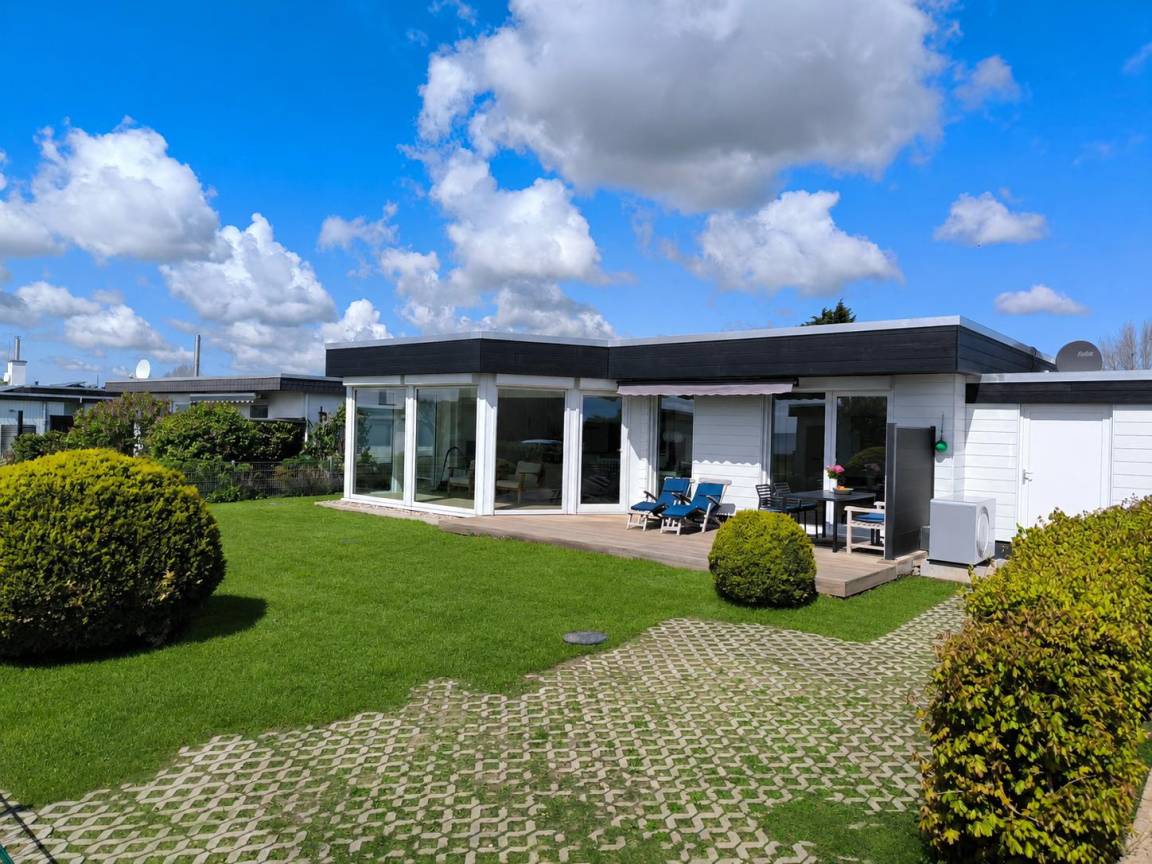 75 M² Ferienhaus ∙ 2 Schlafzimmer ∙ 4 Gäste - Fehmarn