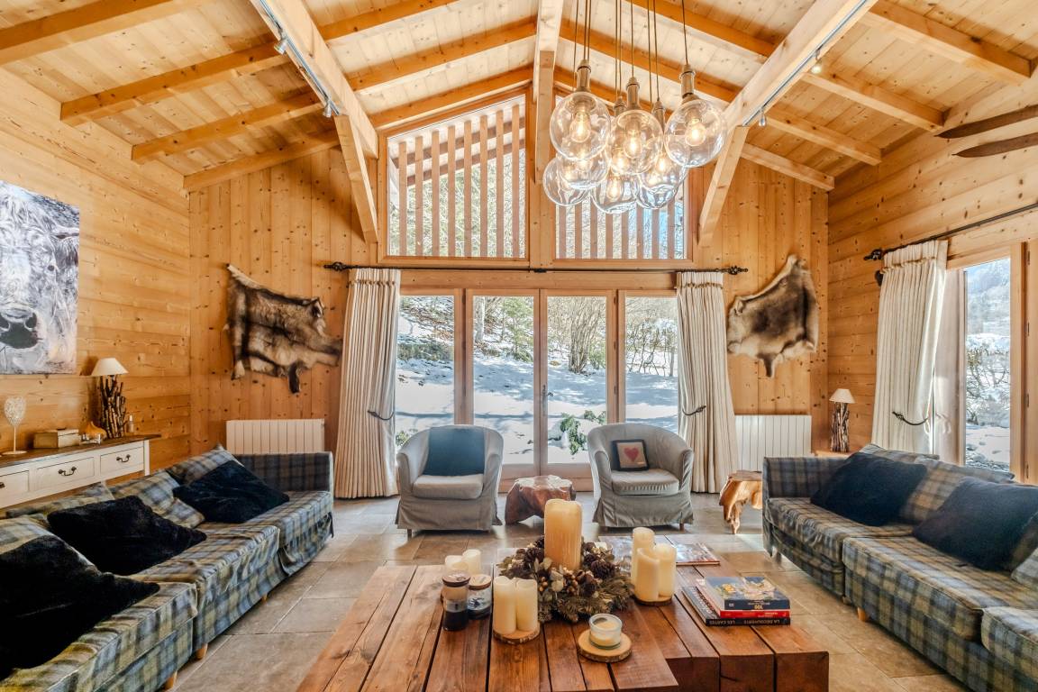 147 M² House ∙ 4 Bedrooms ∙ 8 Guests - Champéry