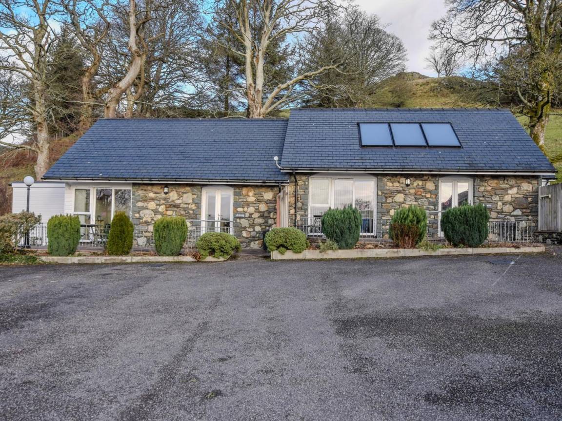 Cottage ∙ 2 Bedrooms ∙ 4 Guests - Bala