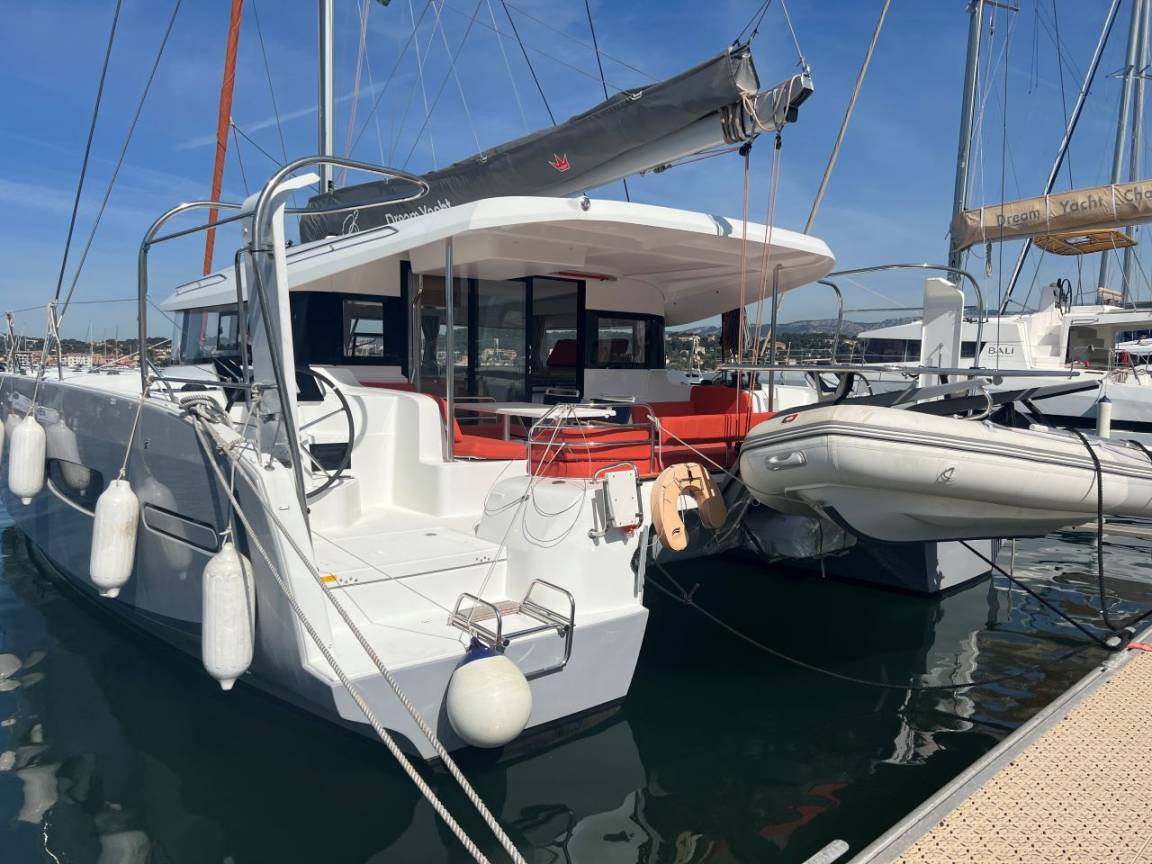 14 M² Péniche ∙ 4 Chambres ∙ 8 Personnes - Var