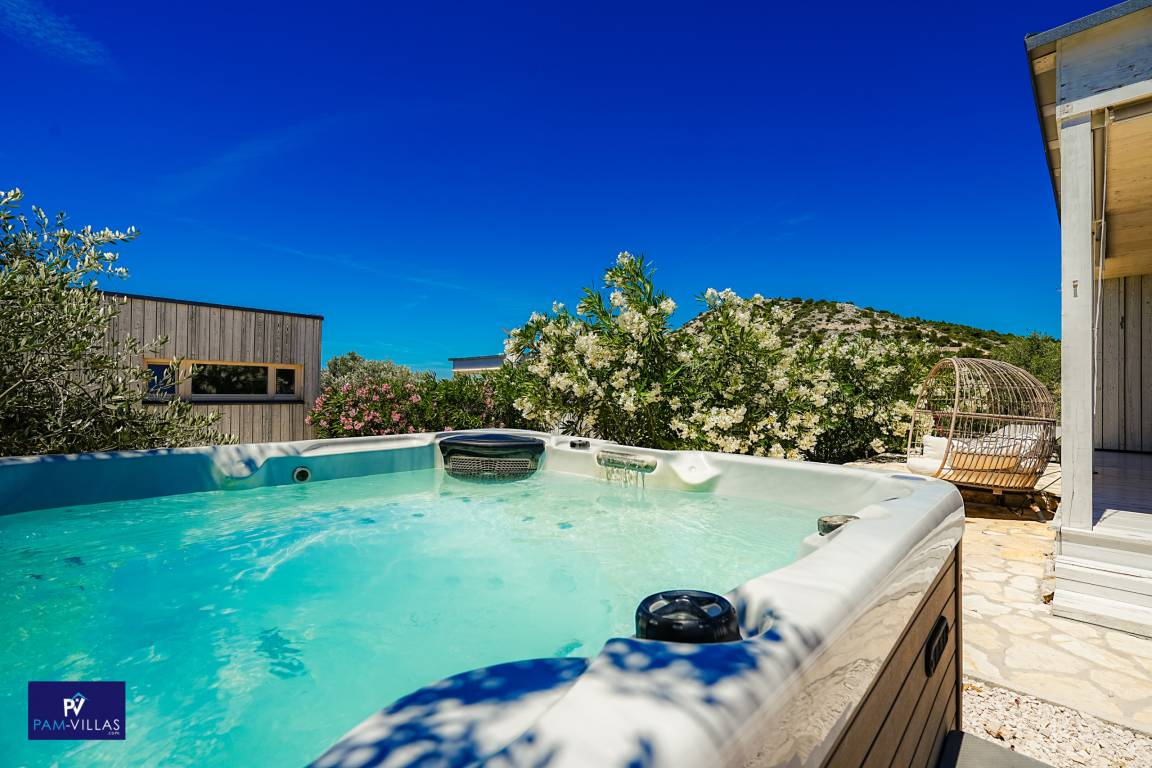 54 M² Ferienhaus ∙ 2 Schlafzimmer ∙ 6 Gäste - Murter