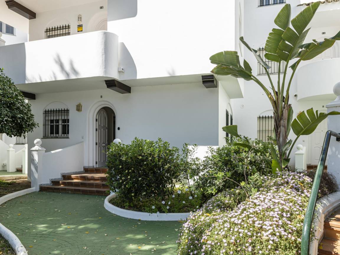 48 M² Apartamento ∙ 3 Habitaciones ∙ 6 Huéspedes - Chiclana de la Frontera