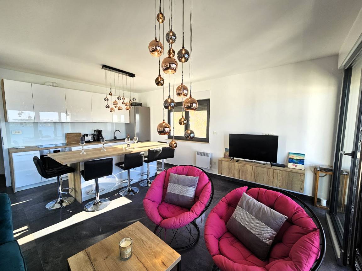 65 M² Appartement ∙ 2 Slaapkamers ∙ 4 Gasten - Rijeka