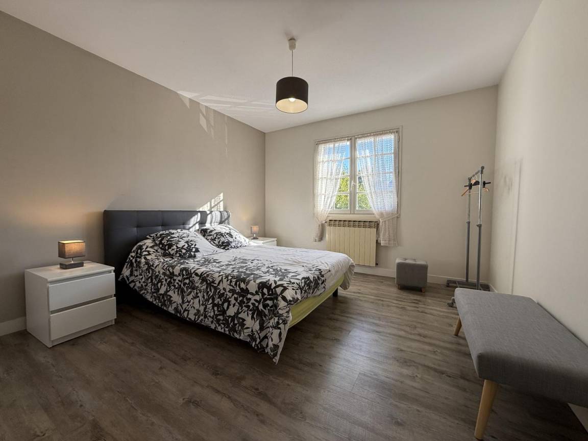 95 m² Gîte ∙ 2 Schlafzimmer ∙ 4 Gäste – Bild 4