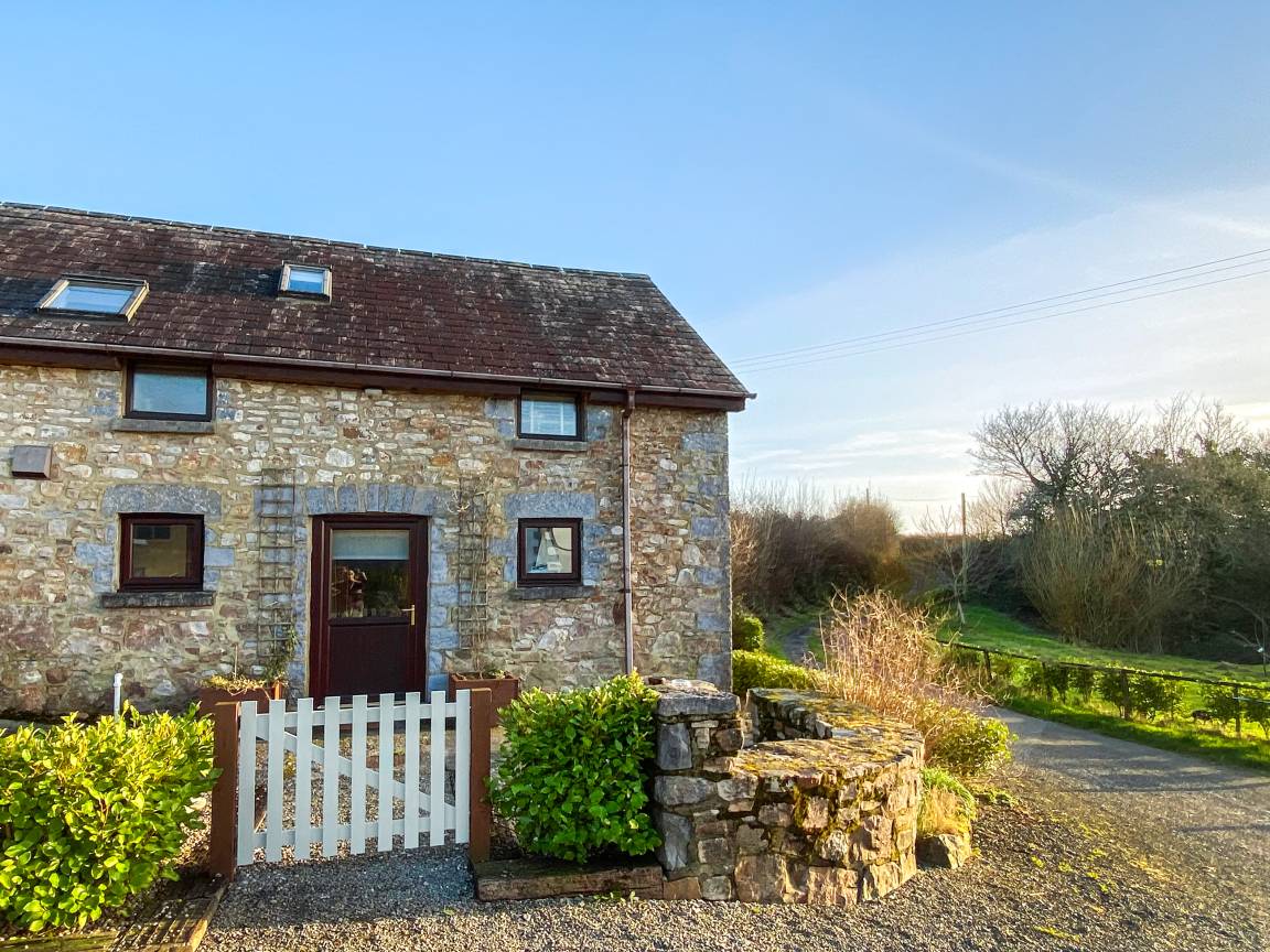 Cottage ∙ 3 Bedrooms ∙ 5 Guests - Pembrokeshire