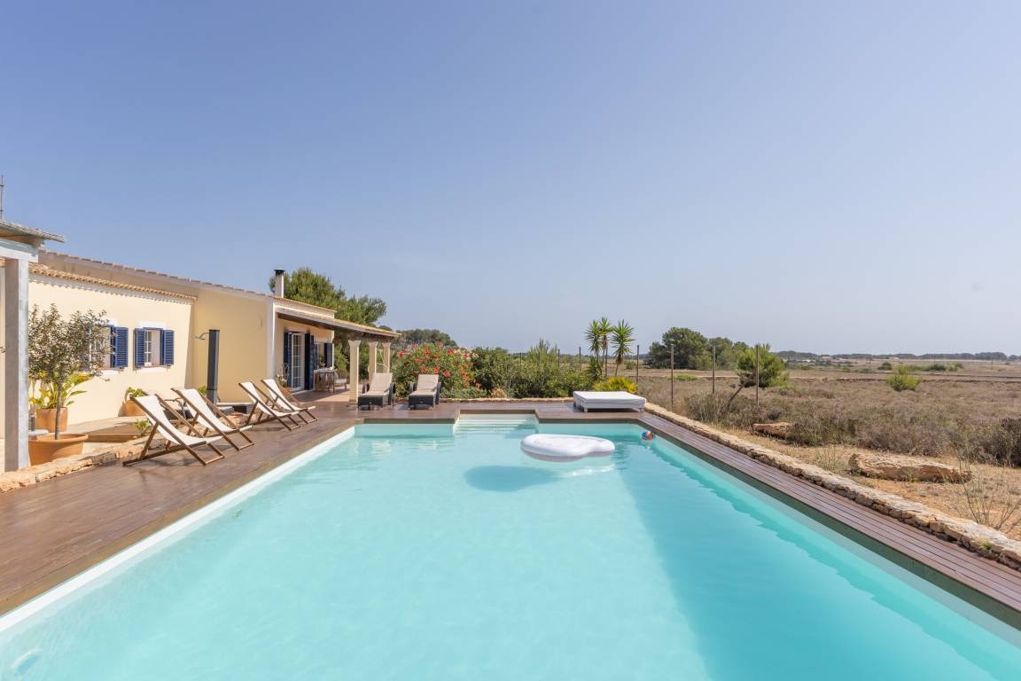 180 M² Ferienhaus ∙ 4 Schlafzimmer ∙ 8 Gäste - Formentera