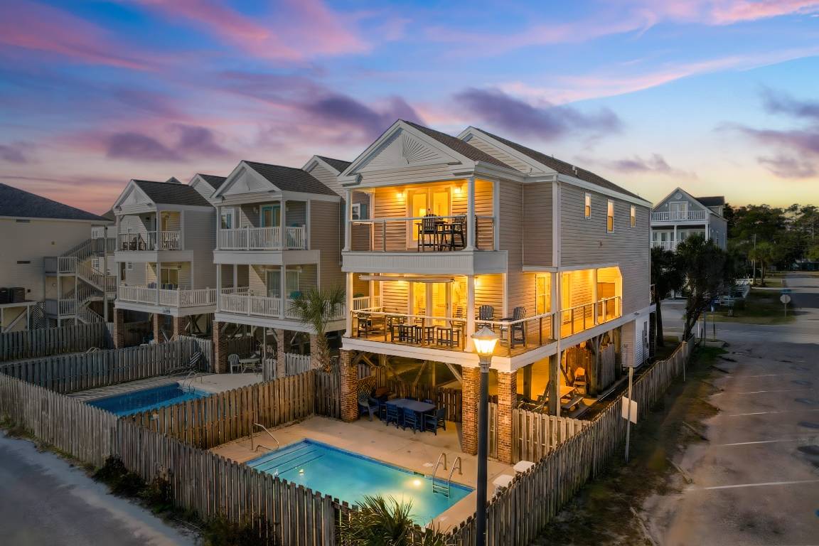 207 M² House ∙ 5 Bedrooms ∙ 12 Guests - Surfside Beach, SC