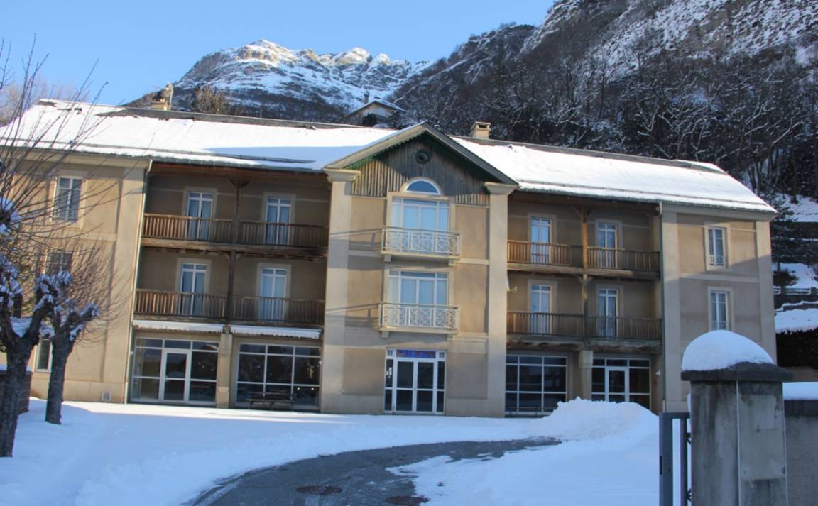 650 M² Habitación Privada ∙ 19 Habitaciones ∙ 70 Huéspedes - Gavarnie-Gèdre