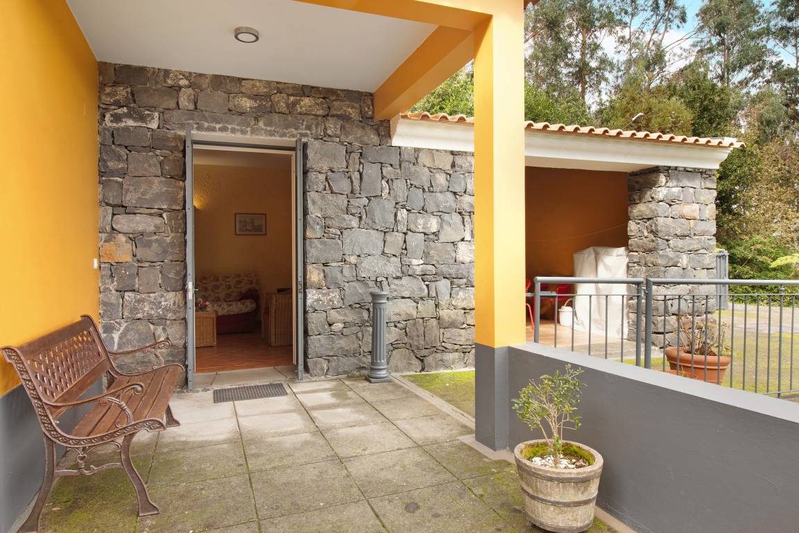 60 M² Huis ∙ 2 Slaapkamers ∙ 4 Gasten - Faial
