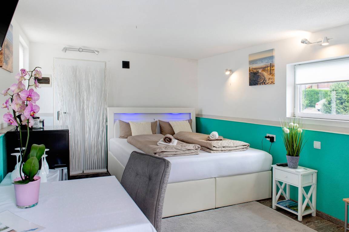 33 M² Ferienwohnung ∙ 1 Schlafzimmer ∙ 2 Gäste - Pfullendorf