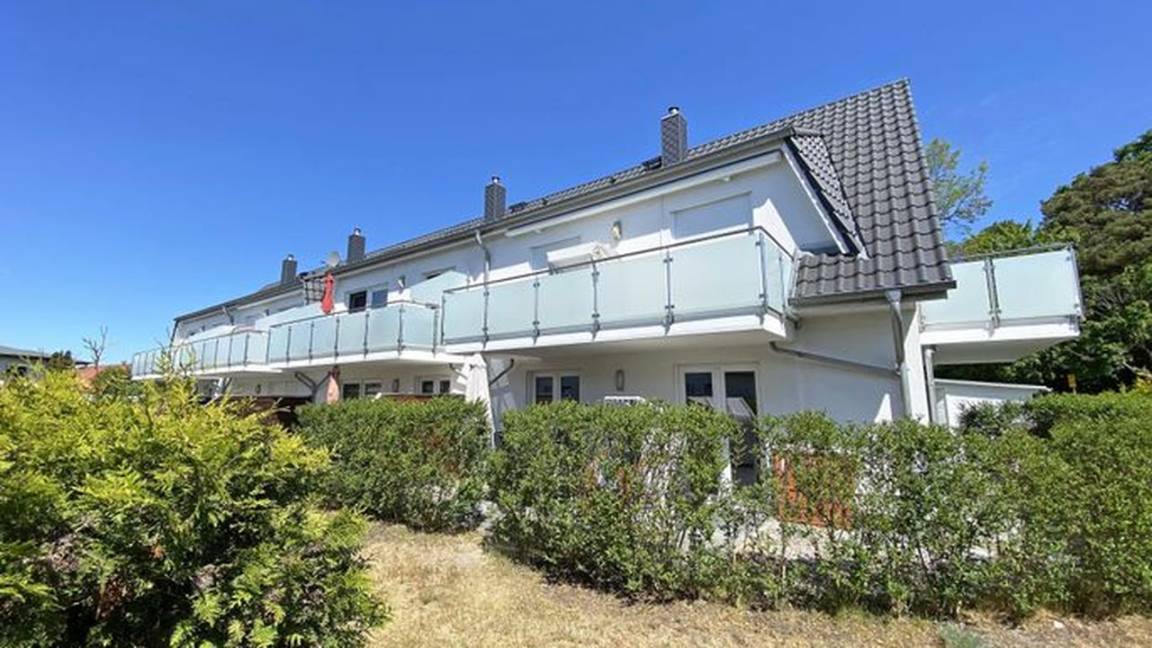 75 M² Ferienwohnung ∙ 2 Schlafzimmer ∙ 4 Gäste - Middelhagen