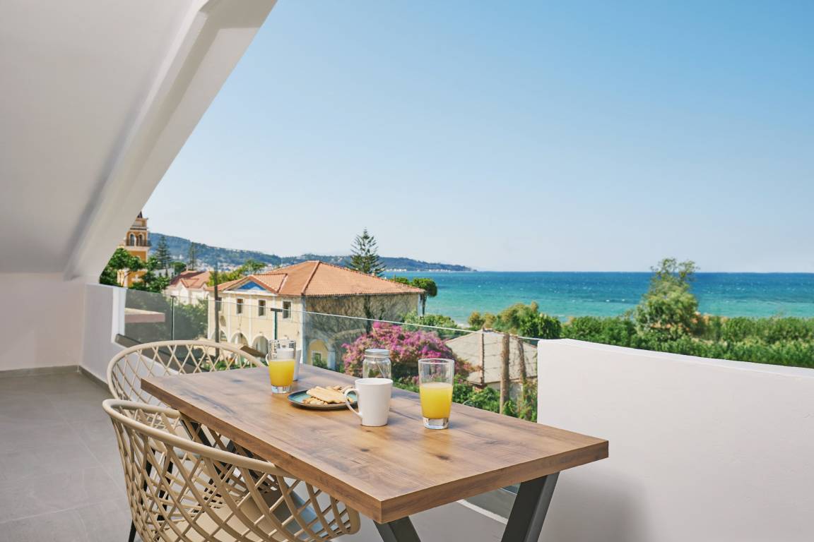 100 M² Apartment ∙ 2 Bedrooms ∙ 4 Guests - Kalamaki