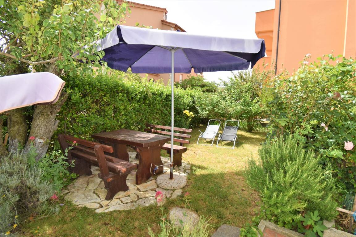 80 M² Ferienwohnung ∙ 2 Schlafzimmer ∙ 4 Gäste - Lopar