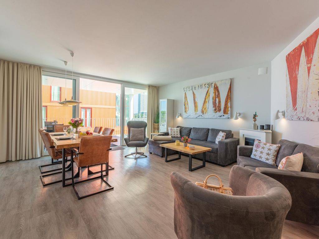 82 M² Apartment ∙ 2 Bedrooms ∙ 4 Guests - Lübeck