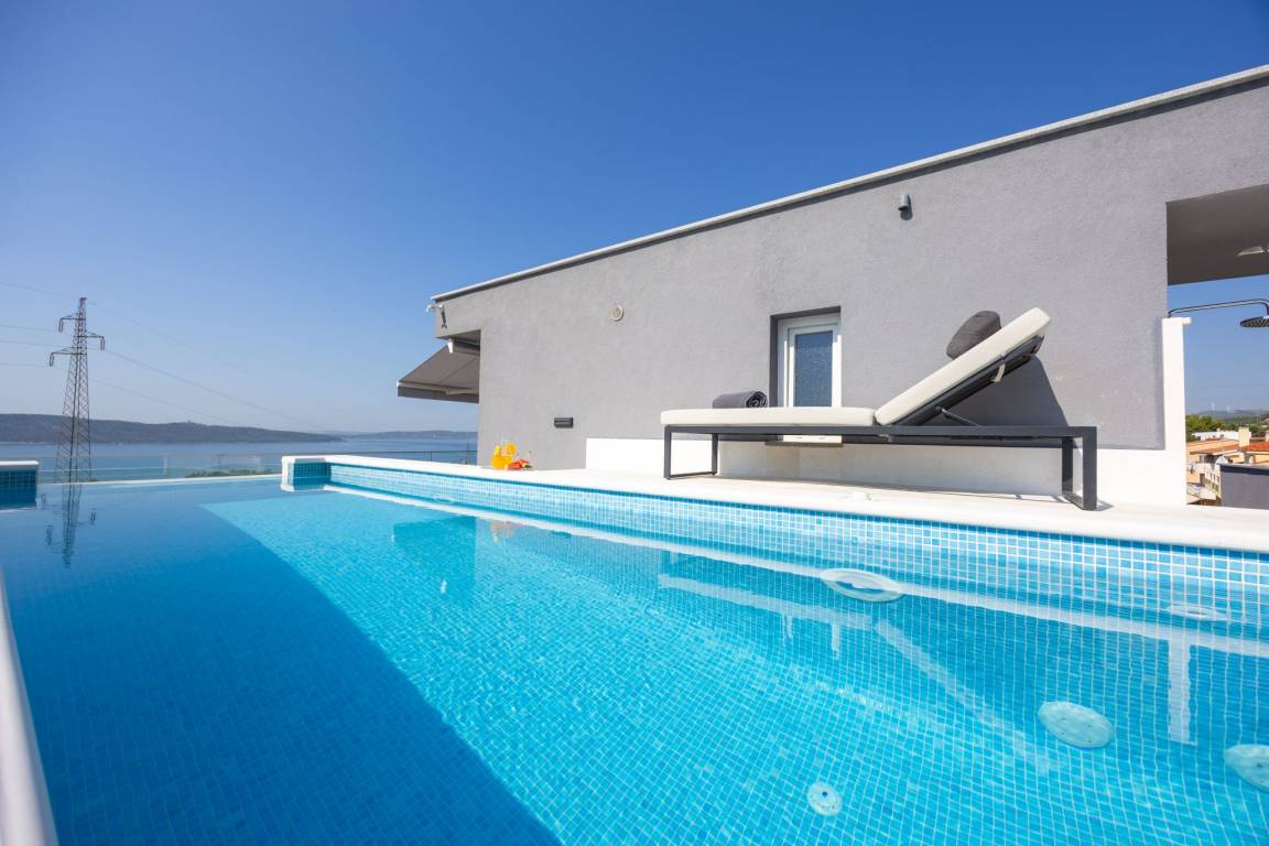 130 M² Villa ∙ 4 Schlafzimmer ∙ 12 Gäste - Split