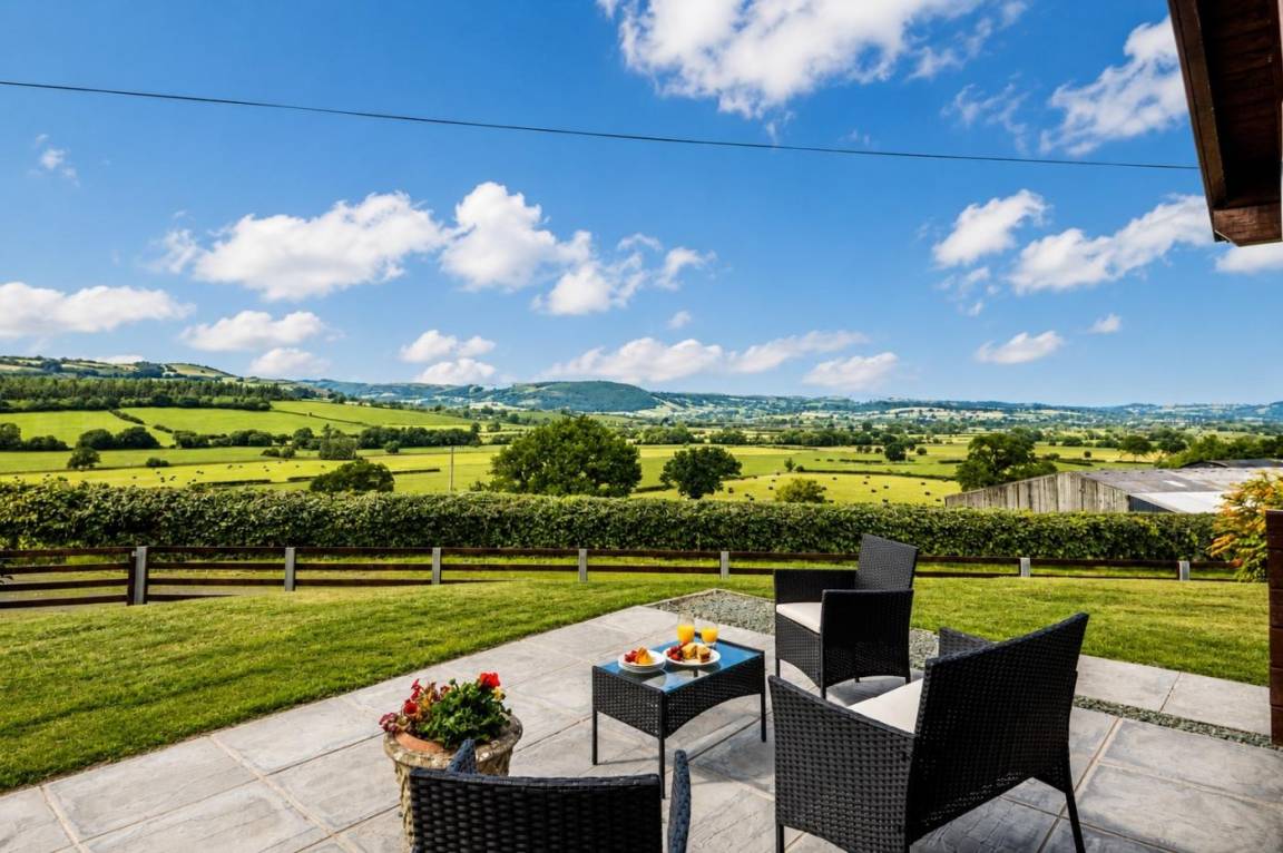 Lodge ∙ 1 Bedroom ∙ 2 Guests - North Wales
