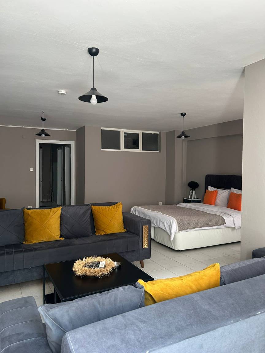 95 M² Huoneisto ∙ 2 Makuuhuonetta ∙ 4 Vierasta - Büyükada