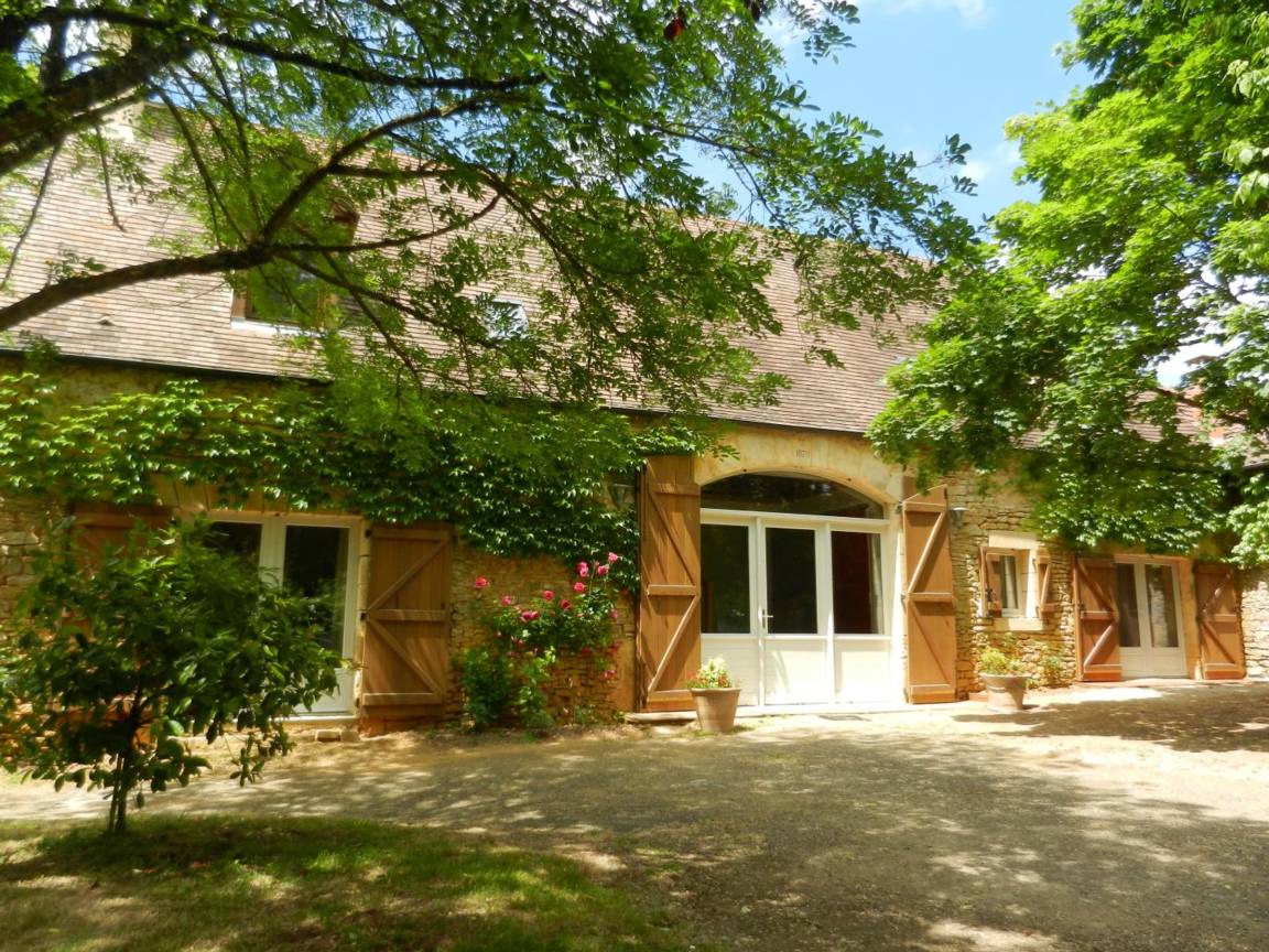 190 M² Cottage ∙ 4 Bedrooms ∙ 8 Guests - Dordogne