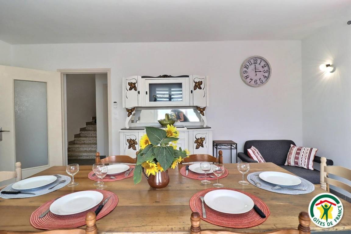 107 M² Gîte ∙ 4 Bedrooms ∙ 7 Guests - Drôme