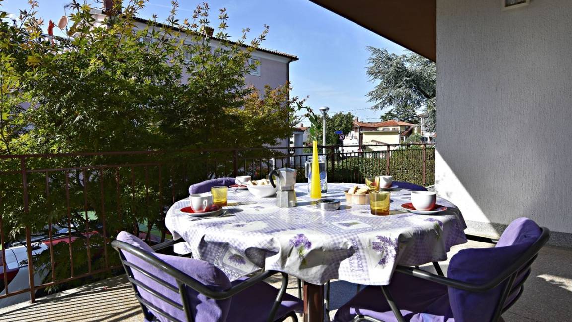 74 M² Ferienwohnung ∙ 2 Schlafzimmer ∙ 7 Gäste - Umag