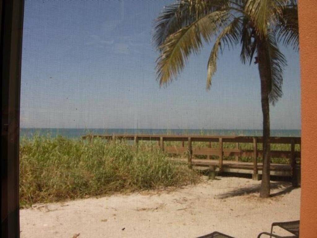 Condo ∙ 2 Bedrooms ∙ 4 Guests - Venice, FL