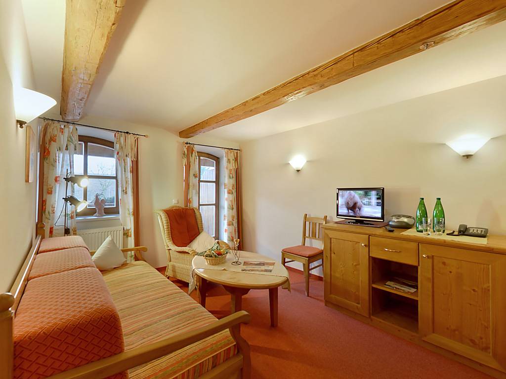 Ferienwohnung ∙ 2 Schlafzimmer ∙ 4 Gäste - Bad Birnbach