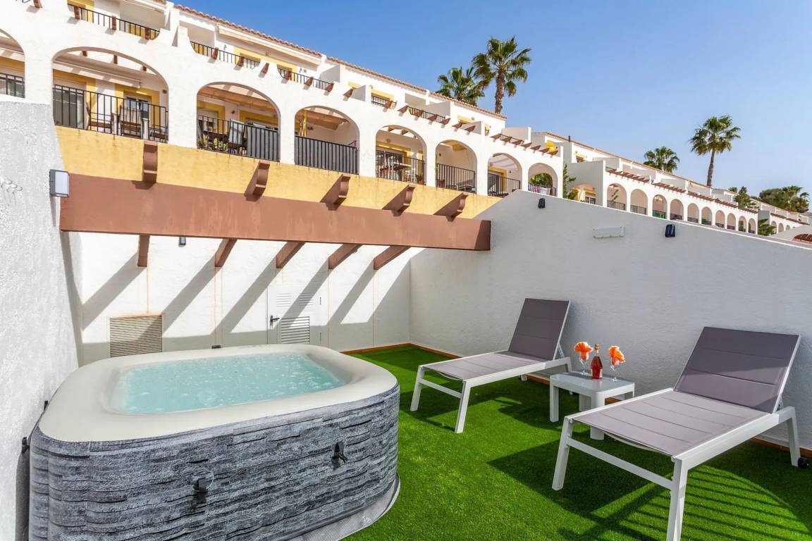 70 M² Apartamento ∙ 1 Habitación ∙ 4 Huéspedes - Calpe