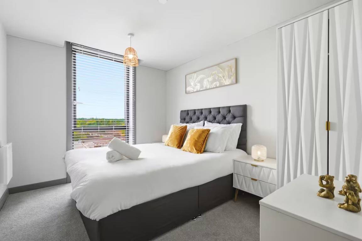 40 M² Apartment ∙ 1 Bedroom ∙ 4 Guests - Solihull