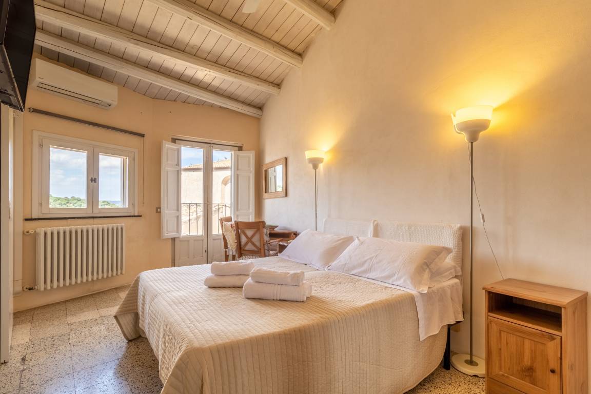 80 M² Ferienwohnung ∙ 2 Schlafzimmer ∙ 4 Gäste - Ragusa