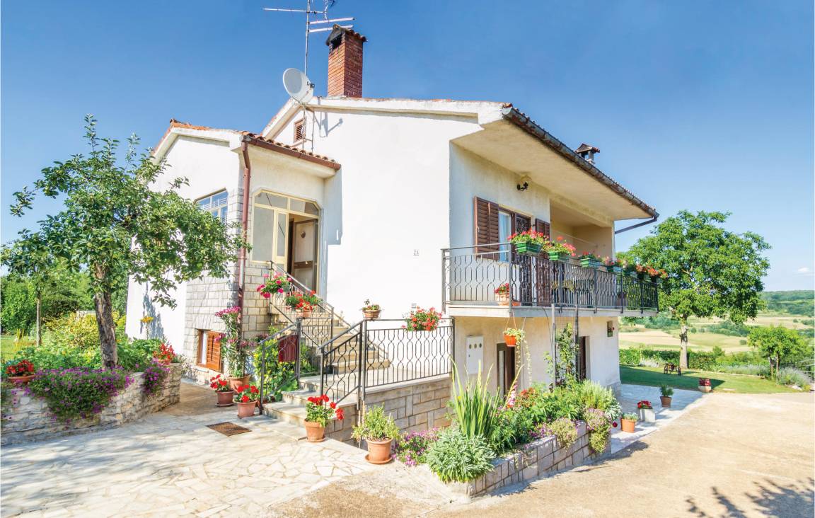 61 M² Appartamento Vacanza ∙ 1 Camera Da Letto ∙ 3 Ospiti - Montona