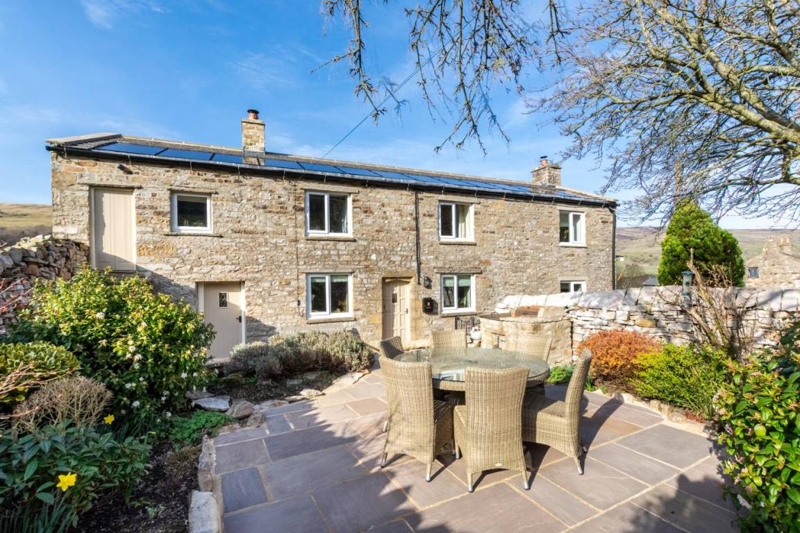 Cottage ∙ 3 Bedrooms ∙ 6 Guests - Askrigg