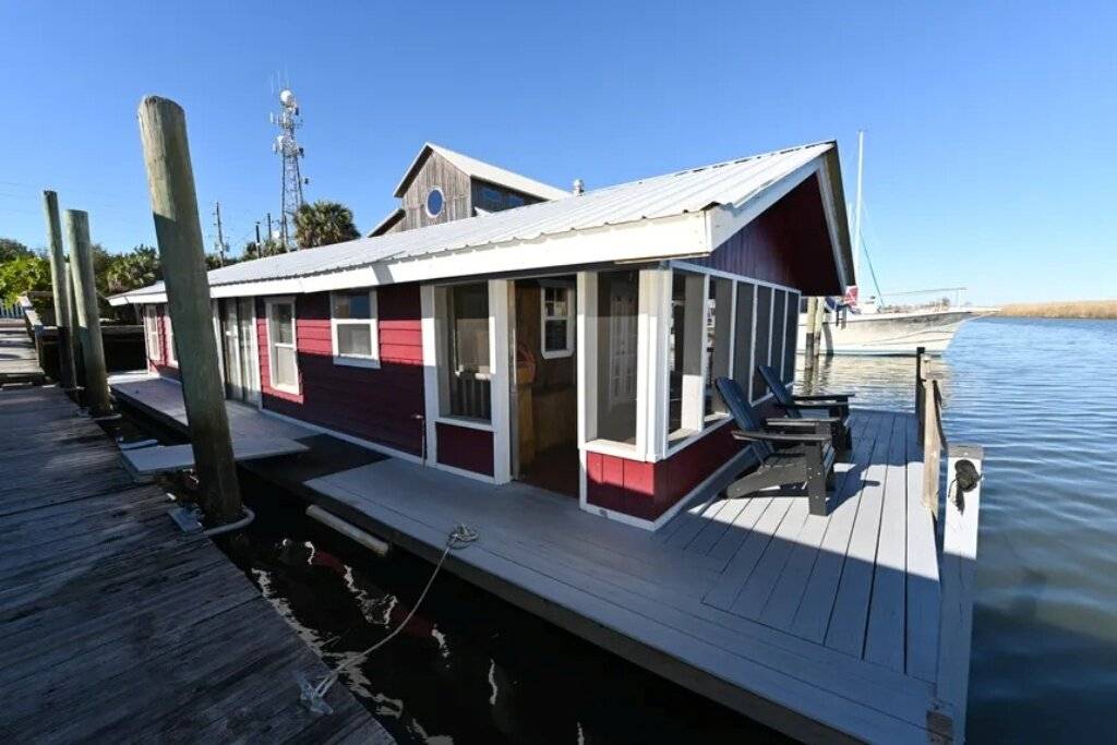 Houseboat ∙ 1 Bedroom ∙ 2 Guests - Florida