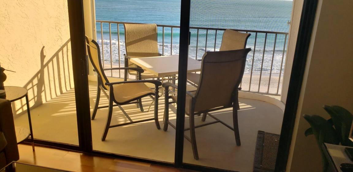 98 M² Condo ∙ 2 Bedrooms ∙ 4 Guests - Fort Pierce, FL