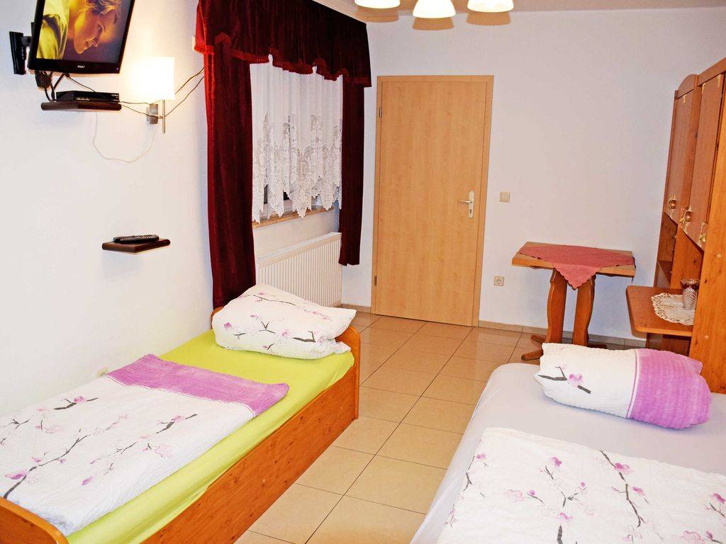 60 M² Ferienwohnung ∙ 2 Schlafzimmer ∙ 4 Gäste - Aschersleben