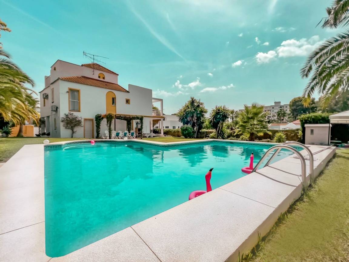 250 M² Casa Vacanza ∙ 5 Camere Da Letto ∙ 10 Ospiti - Puerto Banus