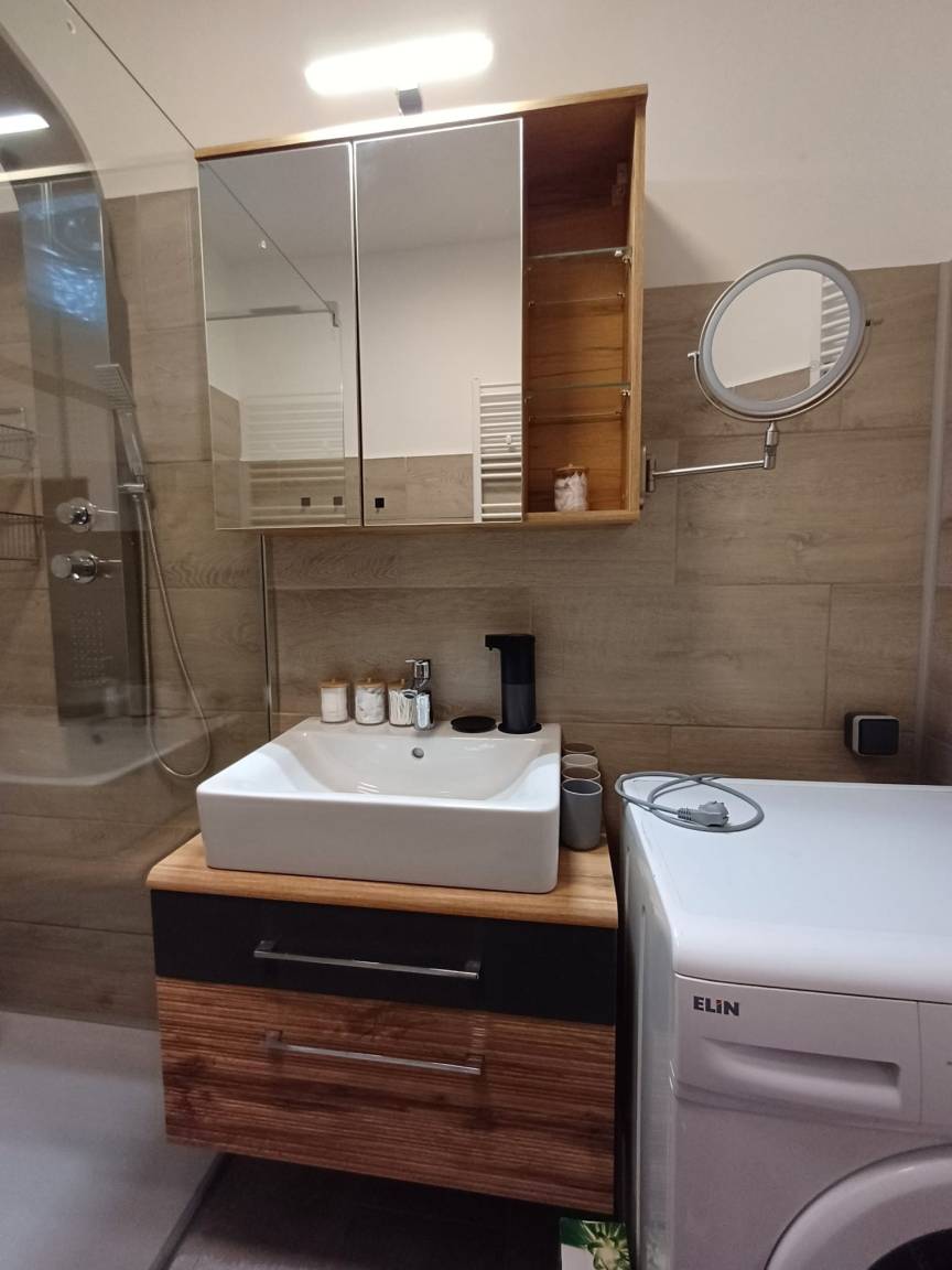 70 m² Ferienwohnung ∙ 1 Schlafzimmer ∙ 3 Gäste – Bild 32