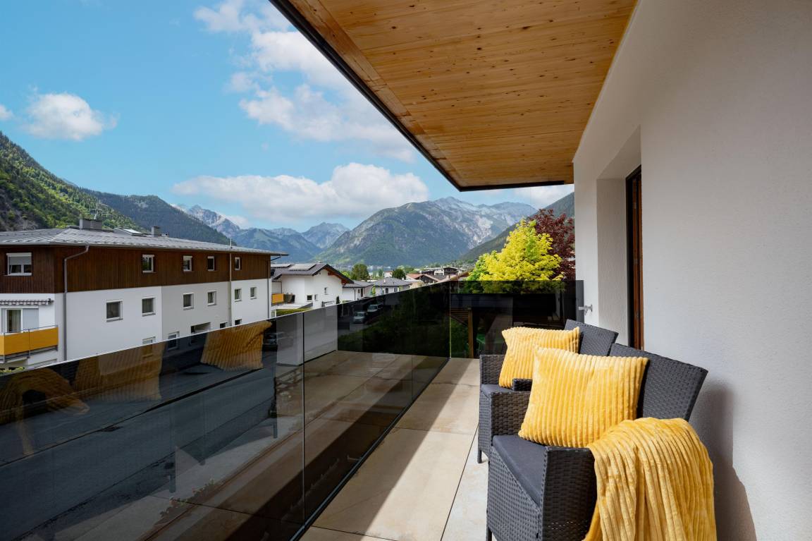 80 M² Ferienwohnung ∙ 2 Schlafzimmer ∙ 6 Gäste - Maurach