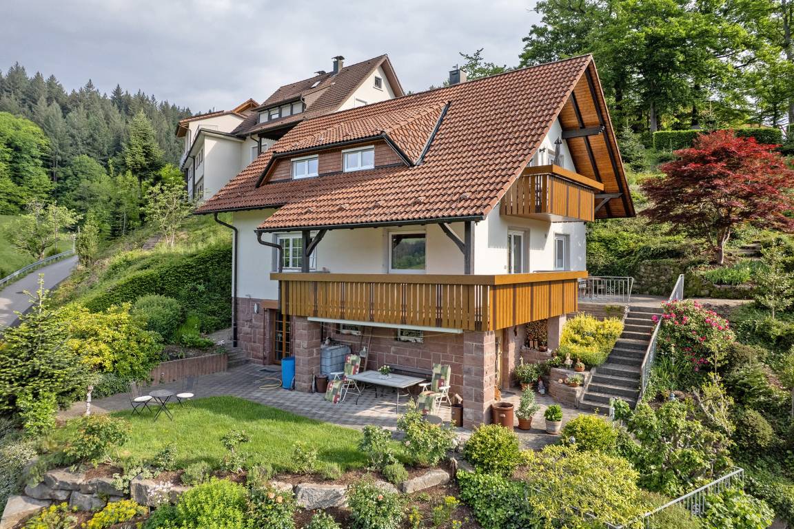 70 M² Ferienwohnung ∙ 1 Schlafzimmer ∙ 3 Gäste - Bad Peterstal-Griesbach