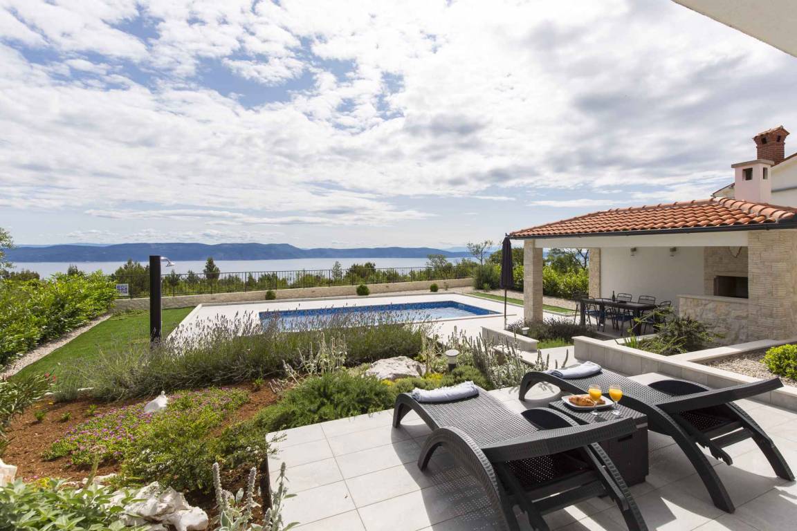 90 M² Huis ∙ 2 Slaapkamers ∙ 6 Gasten - Rabac