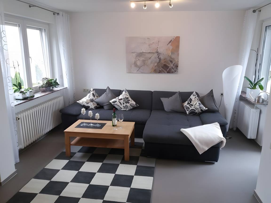 70 M² Ferienwohnung ∙ 2 Schlafzimmer ∙ 4 Gäste - Kassel