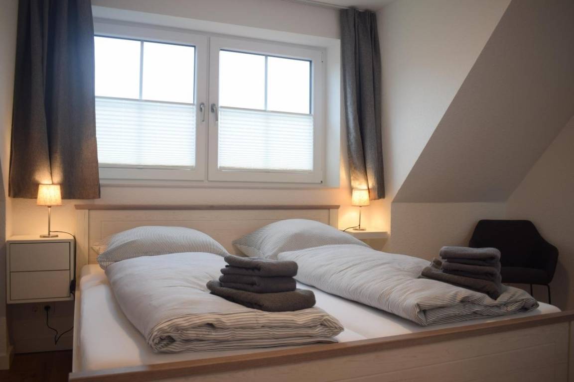 76 m² Ferienwohnung ∙ 2 Schlafzimmer ∙ 4 Gäste – Bild 11