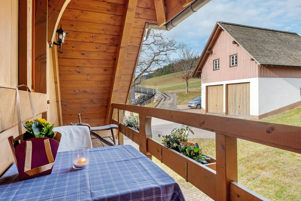 68 M² Ferienwohnung ∙ 1 Schlafzimmer ∙ 2 Gäste - Breitnau