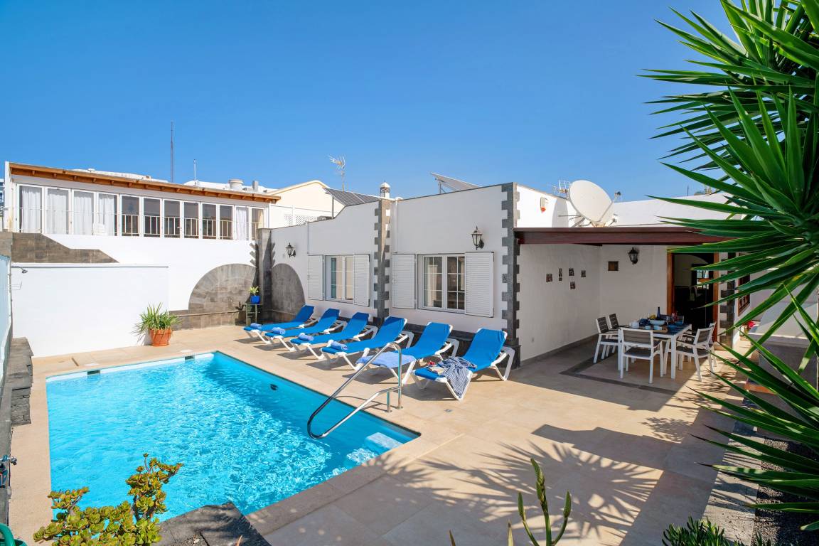145 M² Villa ∙ 3 Chambres ∙ 6 Personnes - Lanzarote