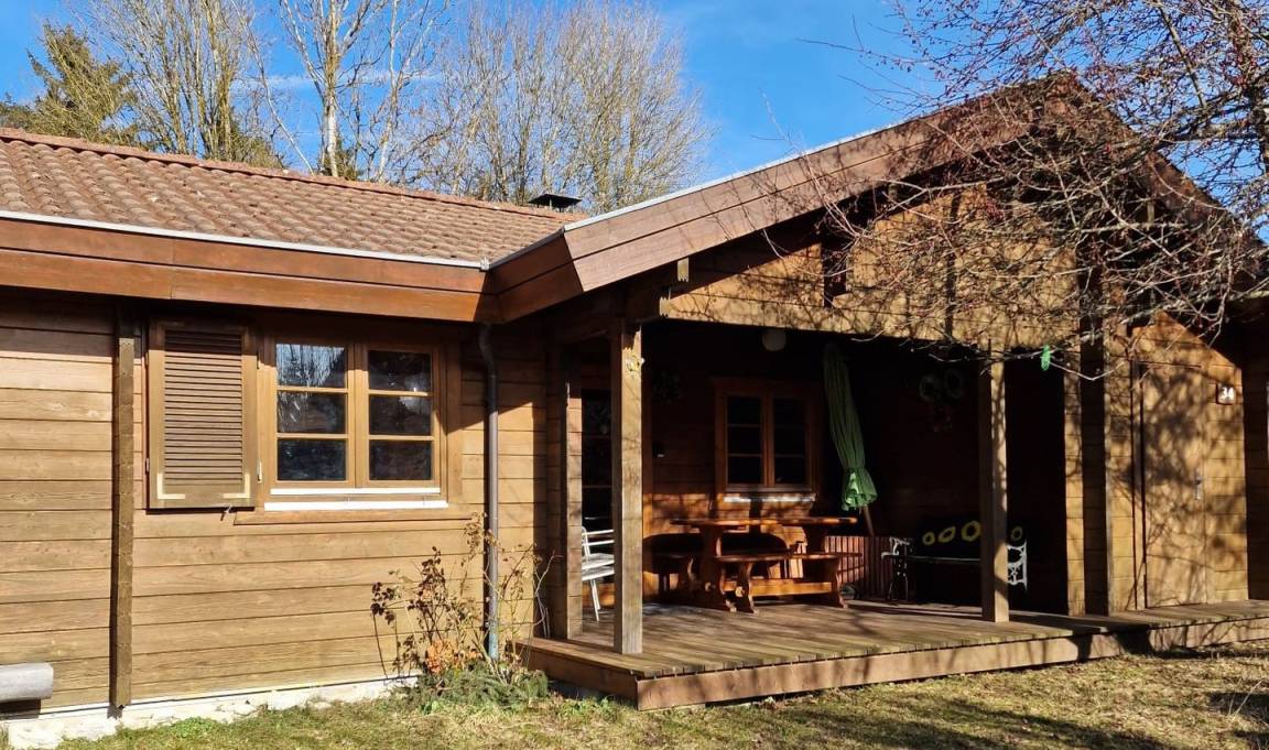 70 M² Ferienhaus ∙ 2 Schlafzimmer ∙ 4 Gäste - Hayingen