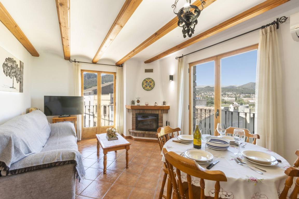 4865 M² Apartamento ∙ 2 Habitaciones ∙ 6 Huéspedes - Pego