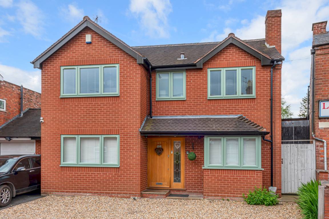111 M² Huis ∙ 3 Slaapkamers ∙ 5 Gasten - Wolverhampton